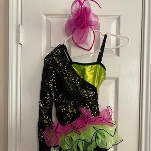Dance costume. Curtain call child medium.